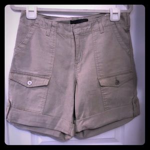 Nine West khaki linen shorts